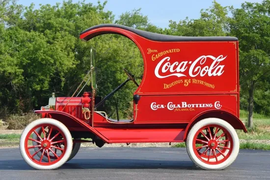 Stylish Food Tuk: 2-Seater Vintage Golf Cart for Sale